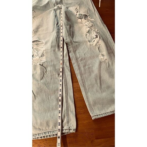Madden NYC Wide Leg Light Distressed Jeans Juniors Size 13 - Picture 4 of 9